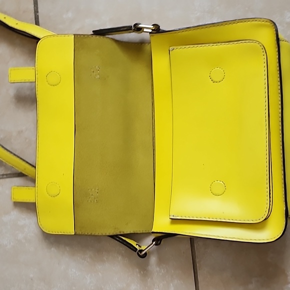 Kate Spade Essex Bagin Yellow - Picture 5 of 12